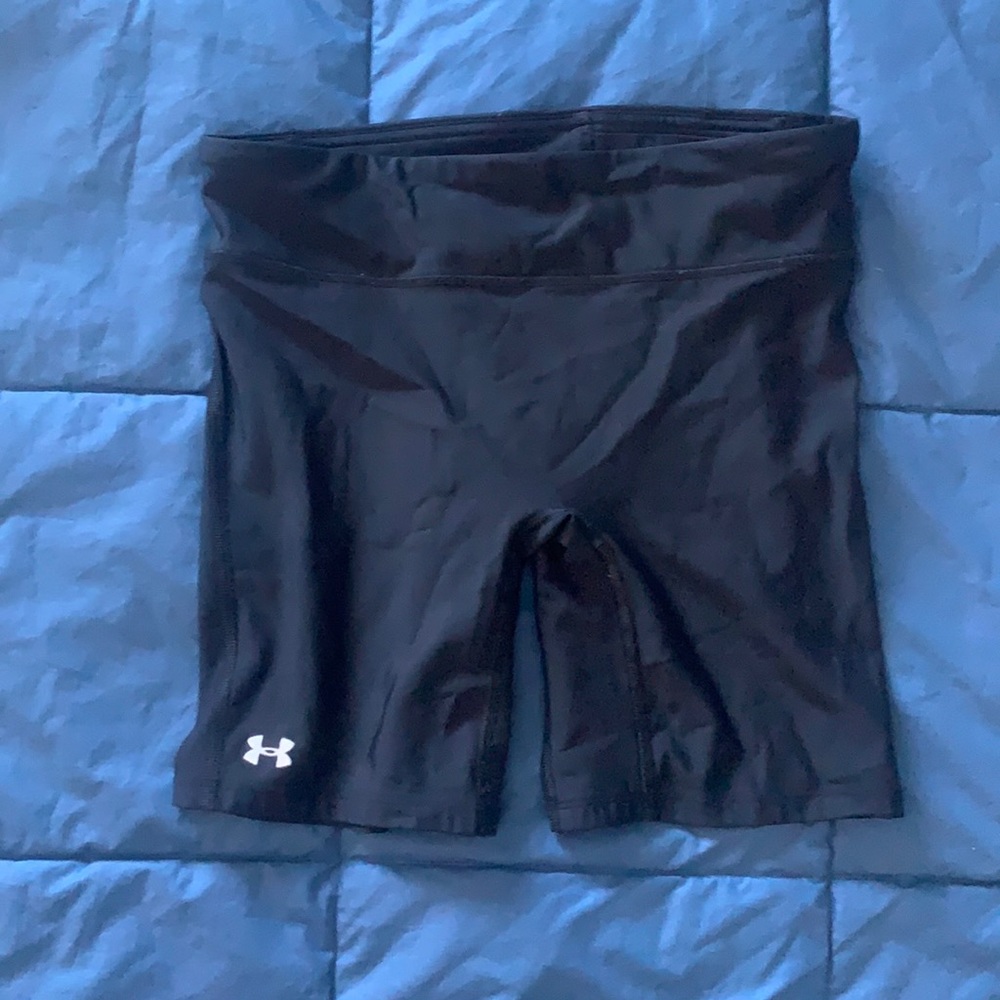 Women’s Under Armor Shorty Shorts